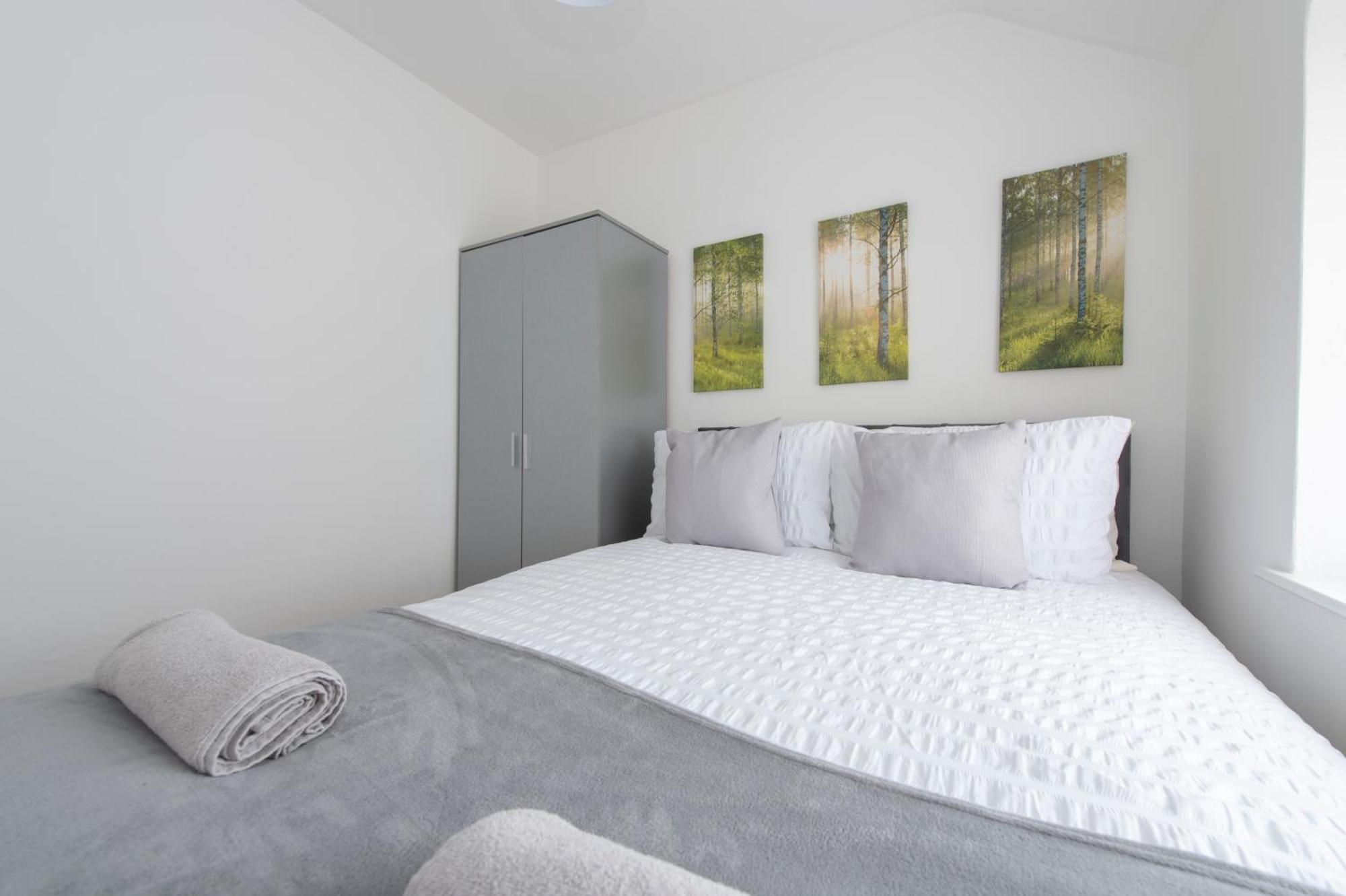 3 Bed House In Rochester 4 Beds Sleeps 7 Wainscot Esterno foto